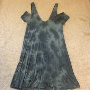 4 for $25 || Tie-Dye American Eagle Shoulder Dress